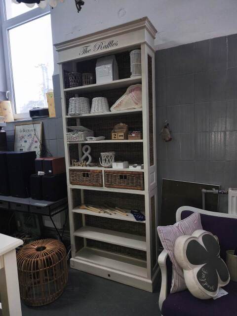Regał z el. Rattanu Riviera Maison 90*30*230cm cena 2500 zł-5%