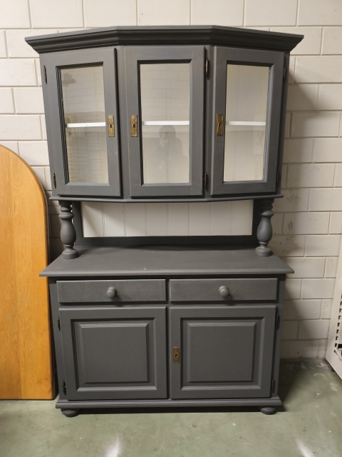 Kredens sosnowy pomalowany  cena 1500zł