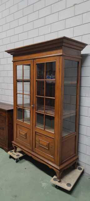 Witryna 2200