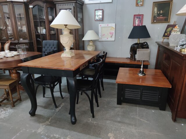 Stół z 4 szufladami 160*85 wys 78 cm 750 zł