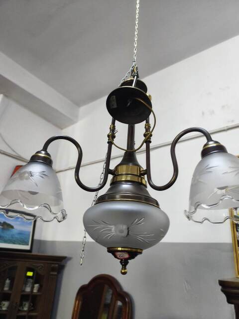 Lampa na 4 żar&oacute;wki cena 450zł 