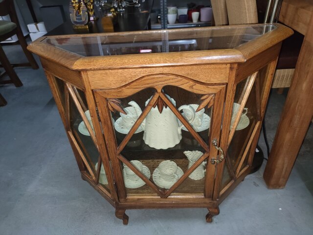 Stolik witrynka 70*30wys 67cm cena 500zł-10%