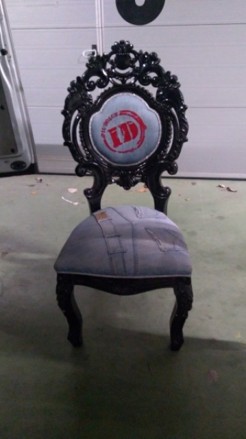  Krzesła stylowe z hebanu 2 sztuk cena 800zł 
